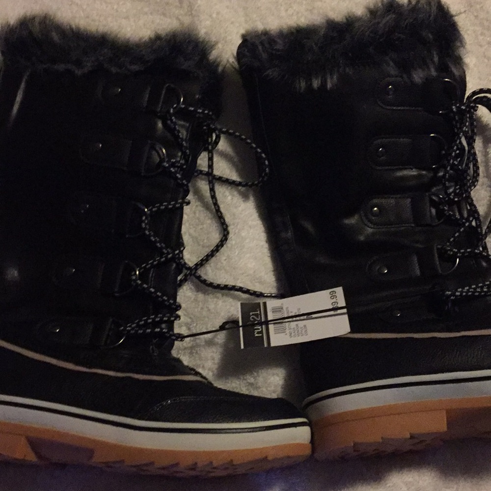 Boots for snow